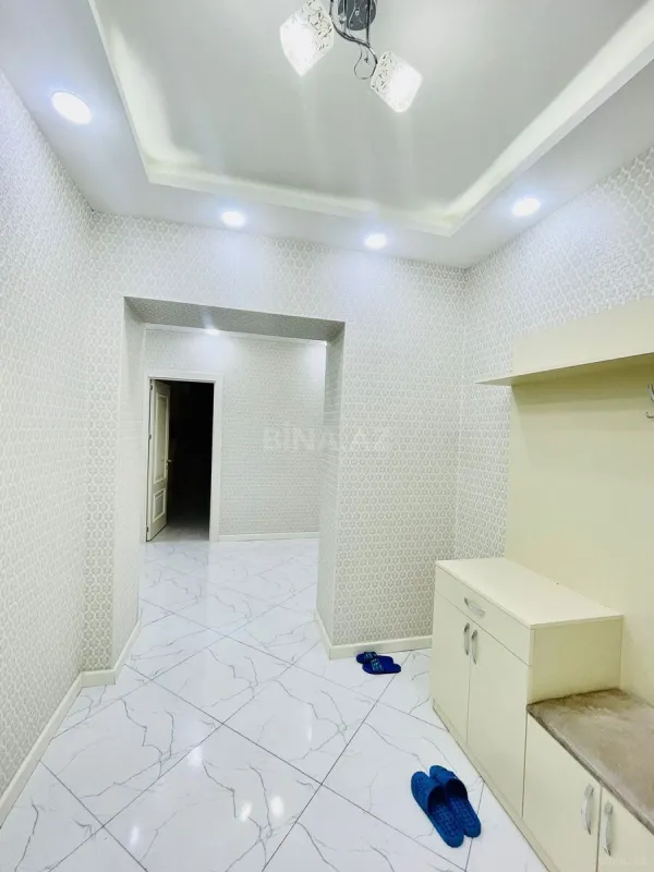 Kirayə verilir 2 otaqlı mənzil 105 m²