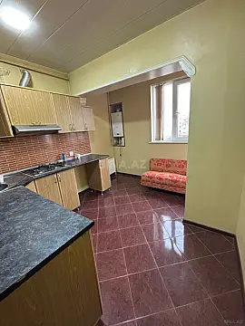 Kirayə verilir 5 otaqlı mənzil 120 m²