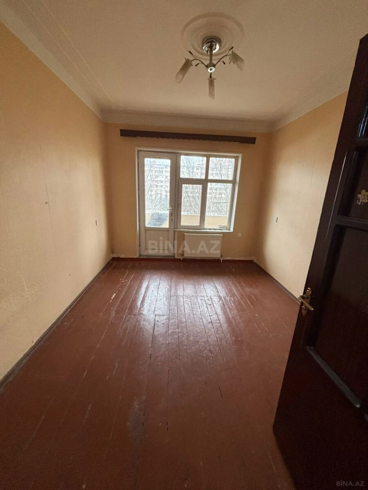 Kirayə verilir 5 otaqlı mənzil 120 m²