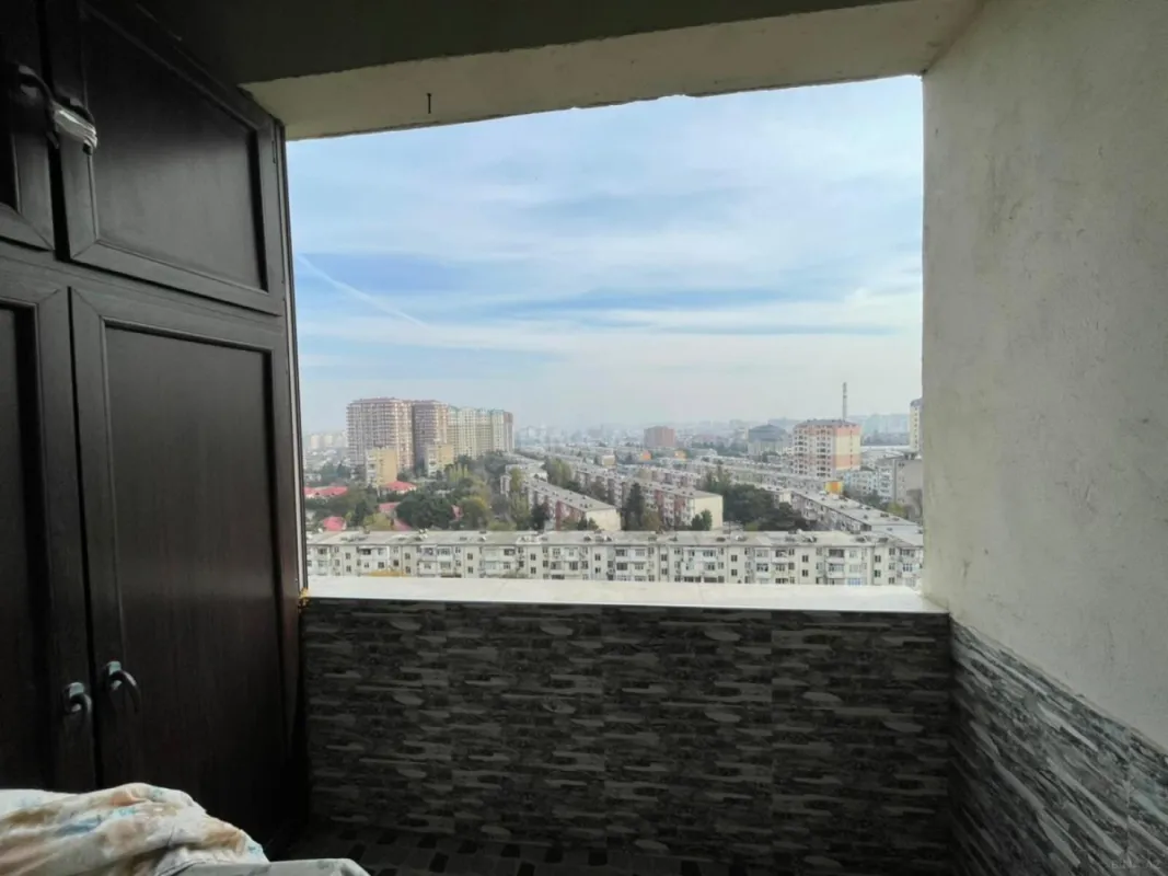 Satılır 3 otaqlı mənzil 113 m²