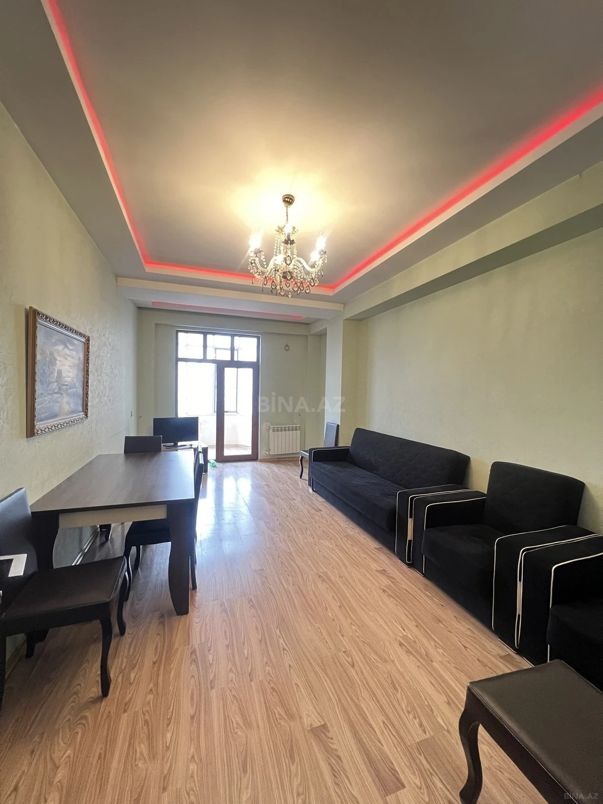 Kirayə verilir 2 otaqlı mənzil 77 m²
