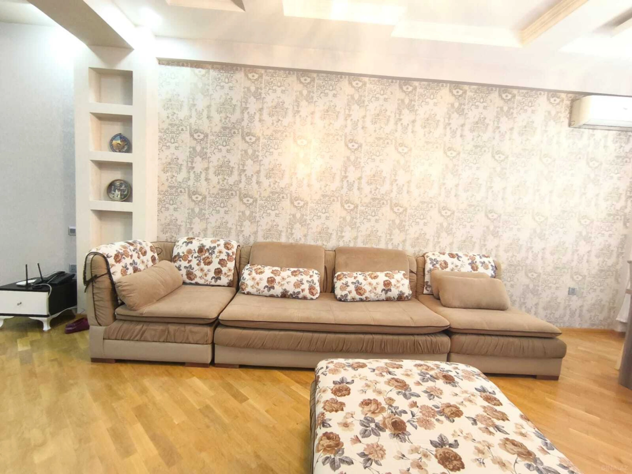 Kirayə verilir 3 otaqlı mənzil 100 m²