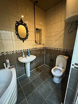 Satılır 2 otaqlı mənzil 75 m²