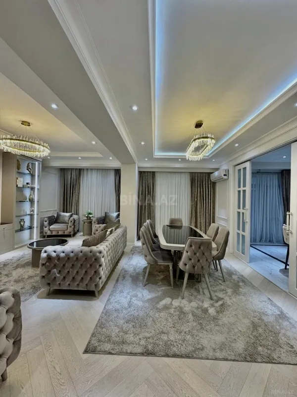 Satılır 3 otaqlı mənzil 153 m²