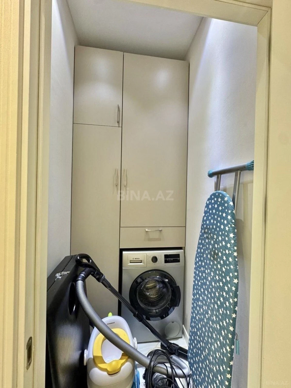 Satılır 3 otaqlı mənzil 153 m²