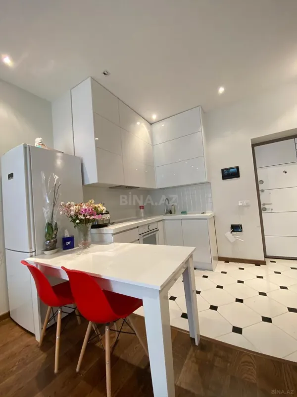 Kirayə verilir 2 otaqlı mənzil 70 m²