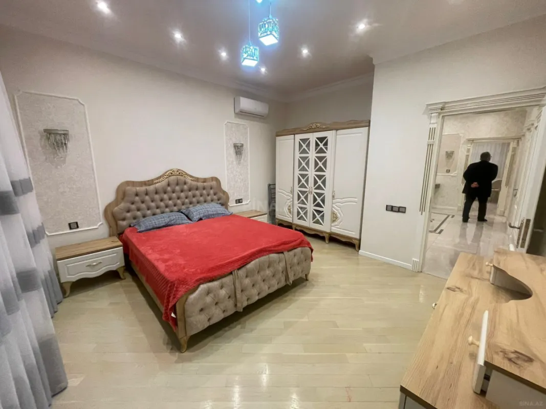 Kirayə verilir 3 otaqlı mənzil 130 m²