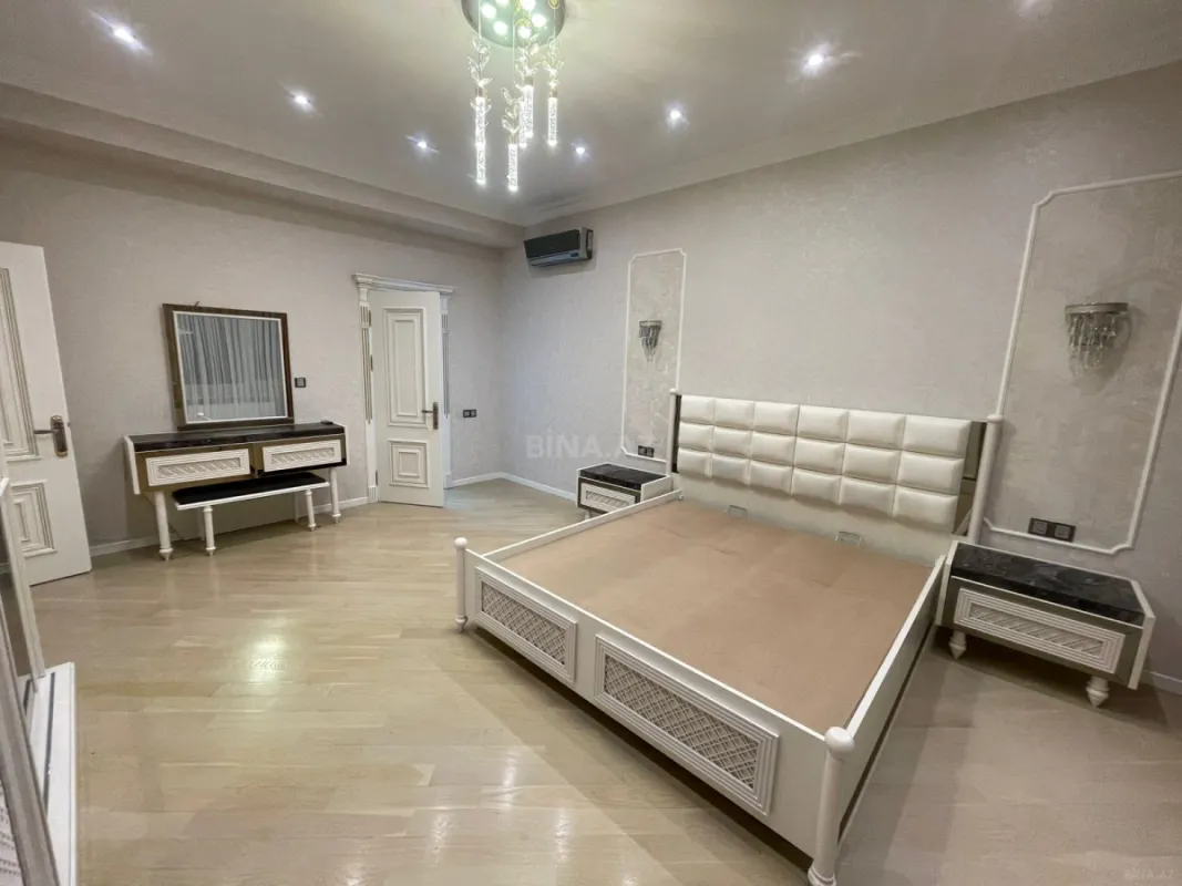 Kirayə verilir 3 otaqlı mənzil 130 m²