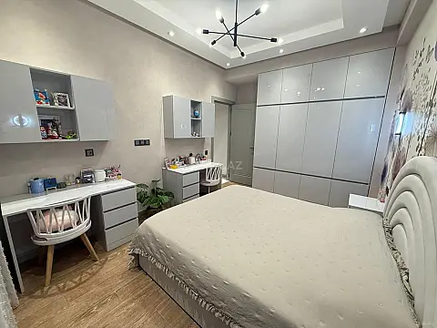 Satılır 3 otaqlı mənzil 87 m²