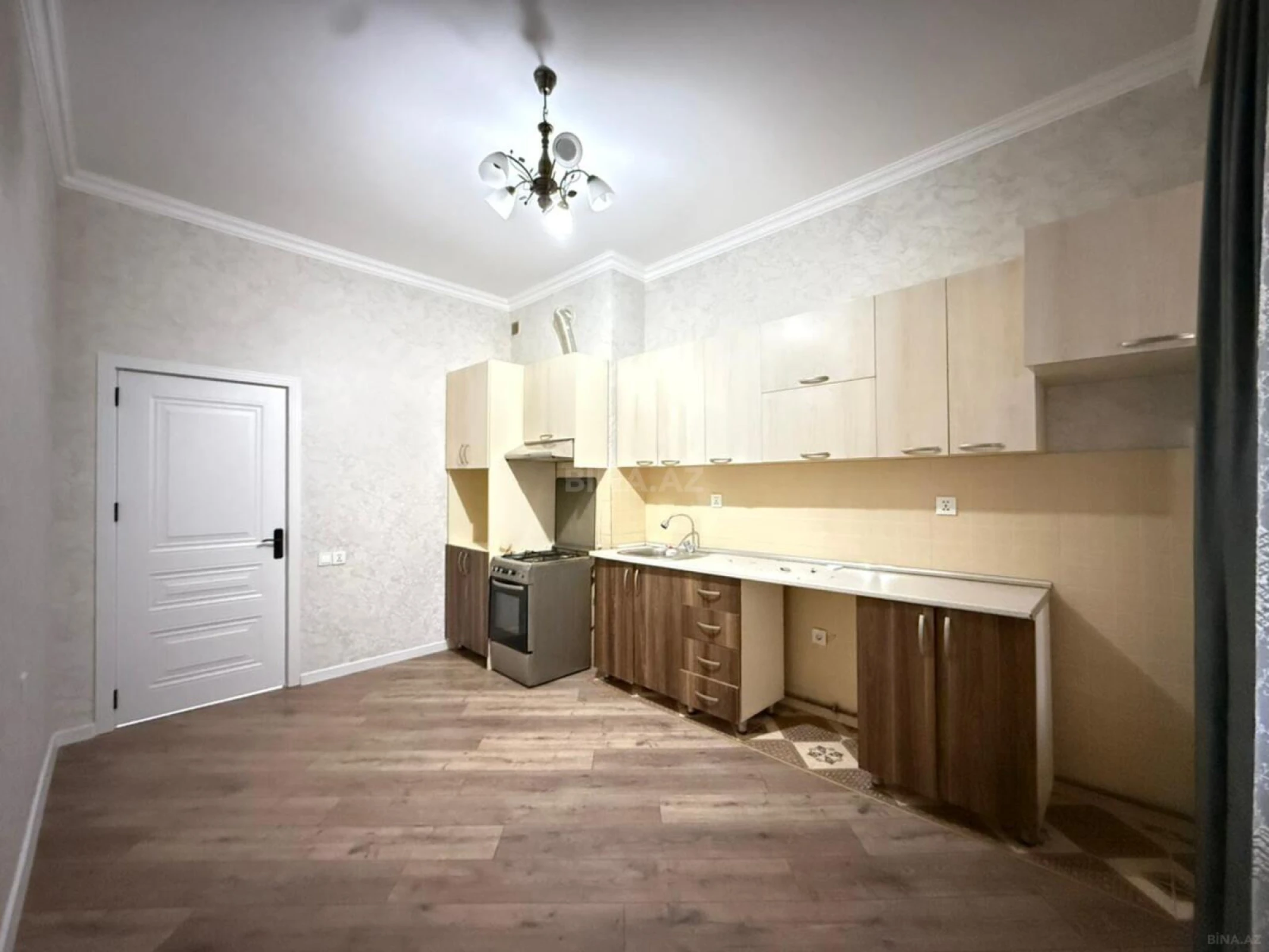 Satılır 2 otaqlı mənzil 90 m²