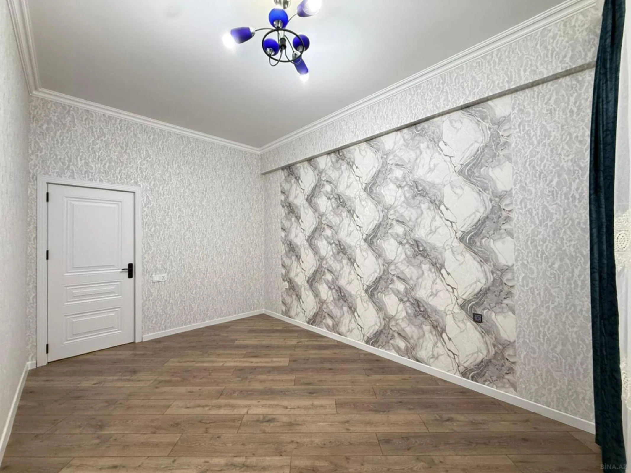 Satılır 2 otaqlı mənzil 90 m²