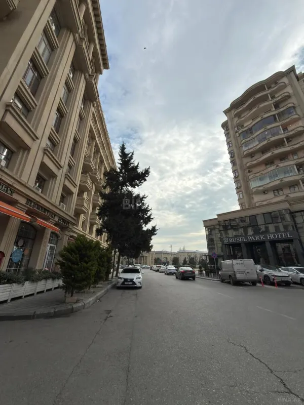 Satılır 2 otaqlı mənzil 90 m²