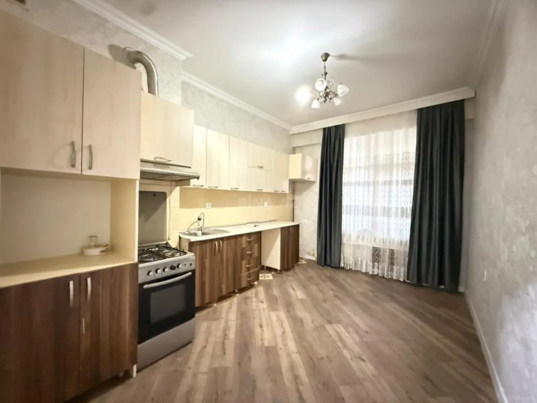 Satılır 2 otaqlı mənzil 90 m²