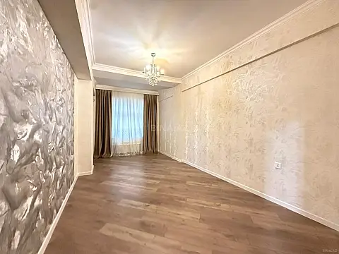 Satılır 2 otaqlı mənzil 90 m²