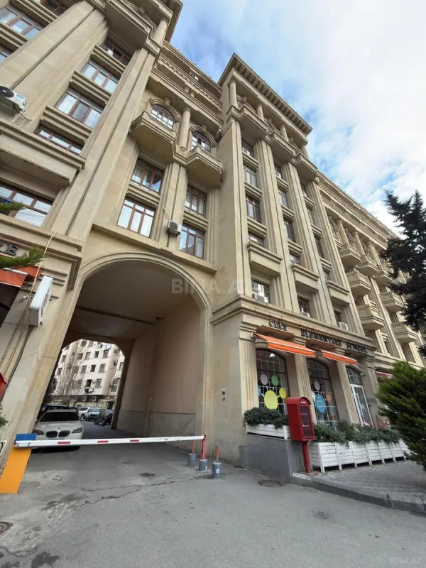 Satılır 2 otaqlı mənzil 90 m²