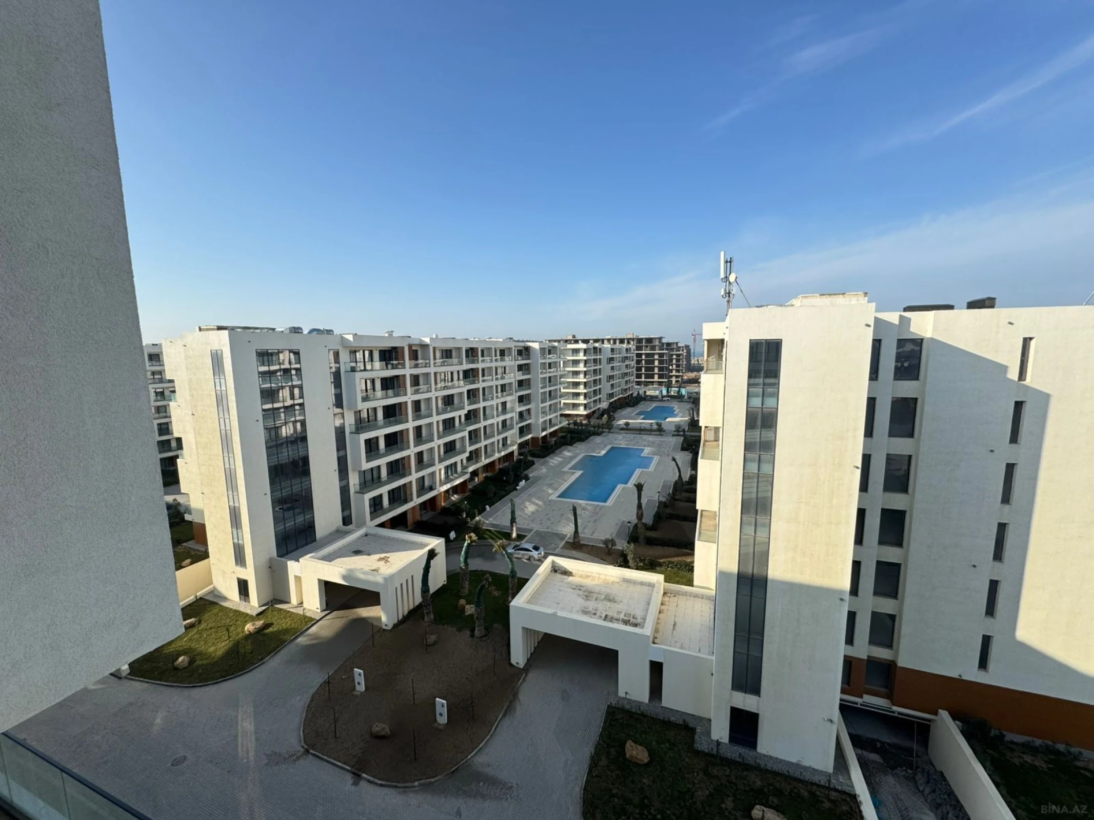 Satılır 1 otaqlı mənzil 57 m²