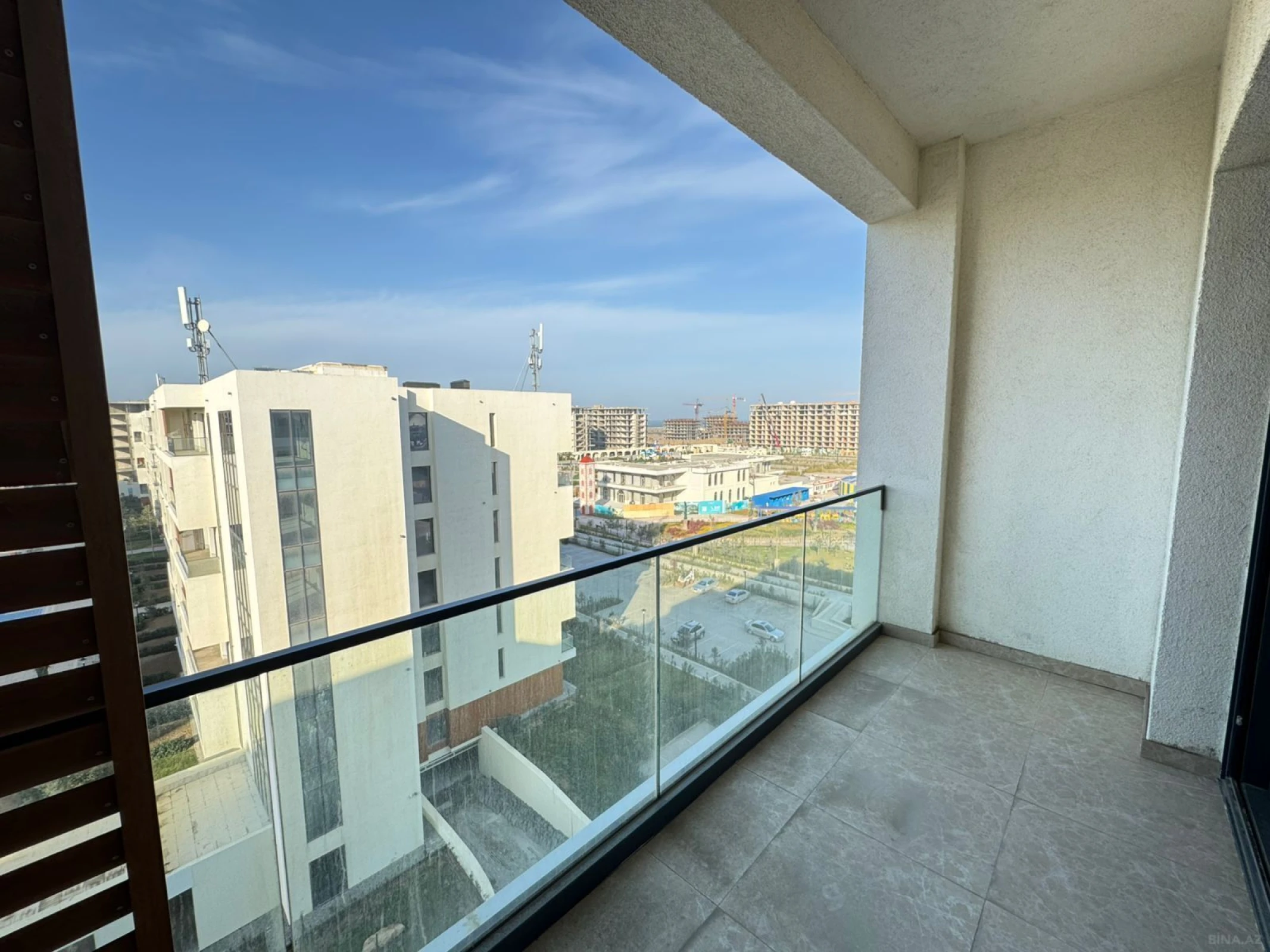 Satılır 1 otaqlı mənzil 57 m²