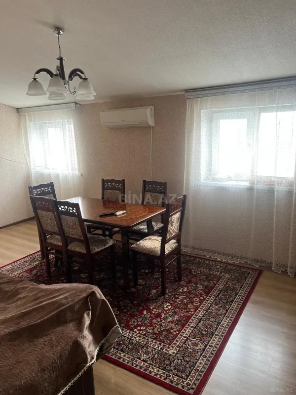 Satılır 2 otaqlı mənzil 81 m²