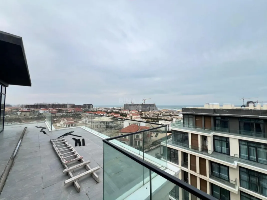 Satılır 4 otaqlı mənzil 208.5 m²