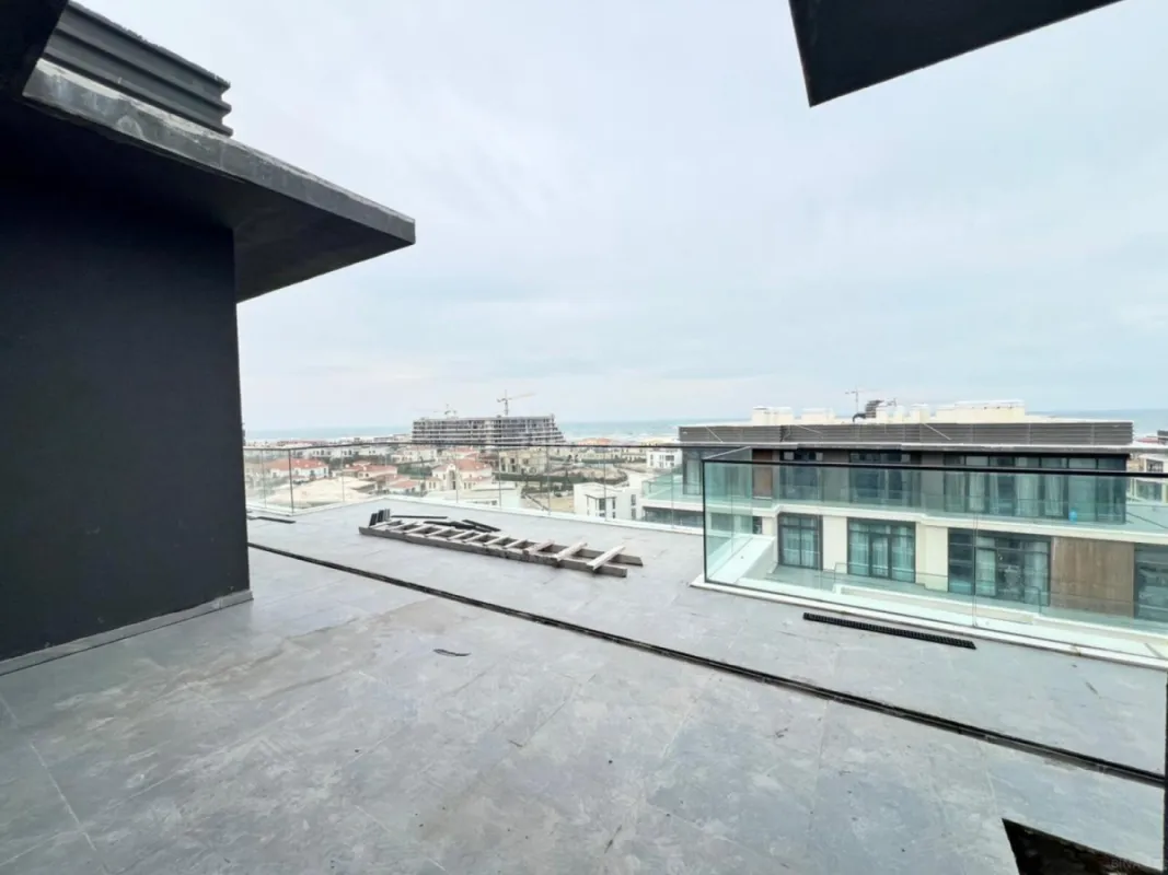 Satılır 4 otaqlı mənzil 208.5 m²