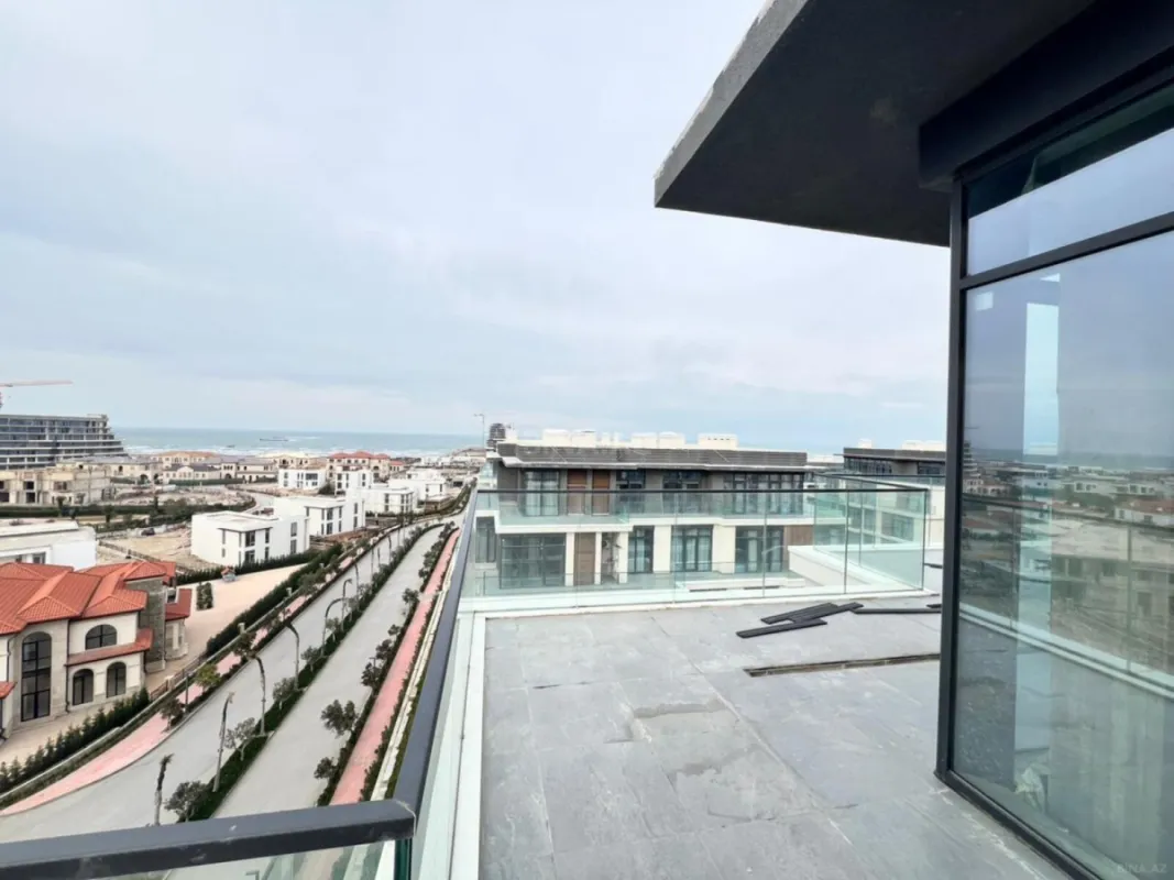 Satılır 4 otaqlı mənzil 208.5 m²