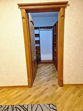 Satılır 2 otaqlı mənzil 129 m²