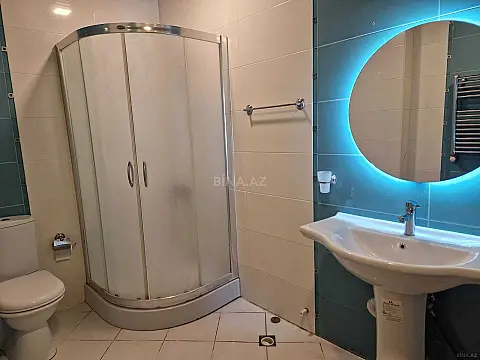 Satılır 2 otaqlı mənzil 129 m²