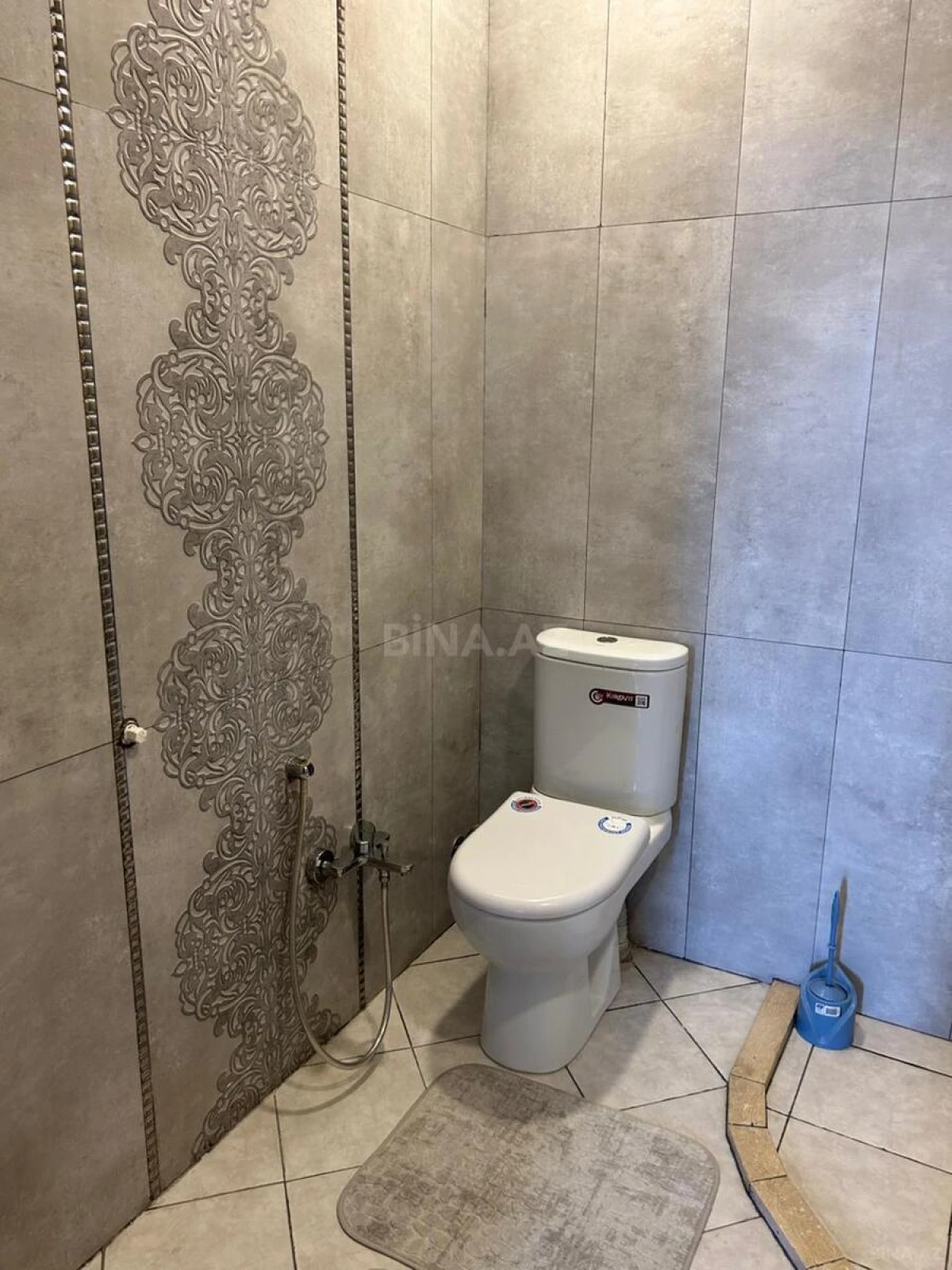 Satılır 5 otaqlı mənzil 230 m²