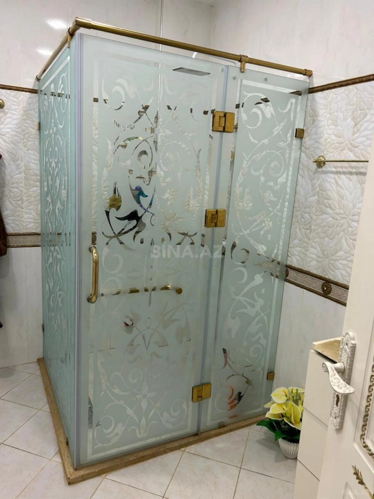 Satılır 5 otaqlı mənzil 230 m²