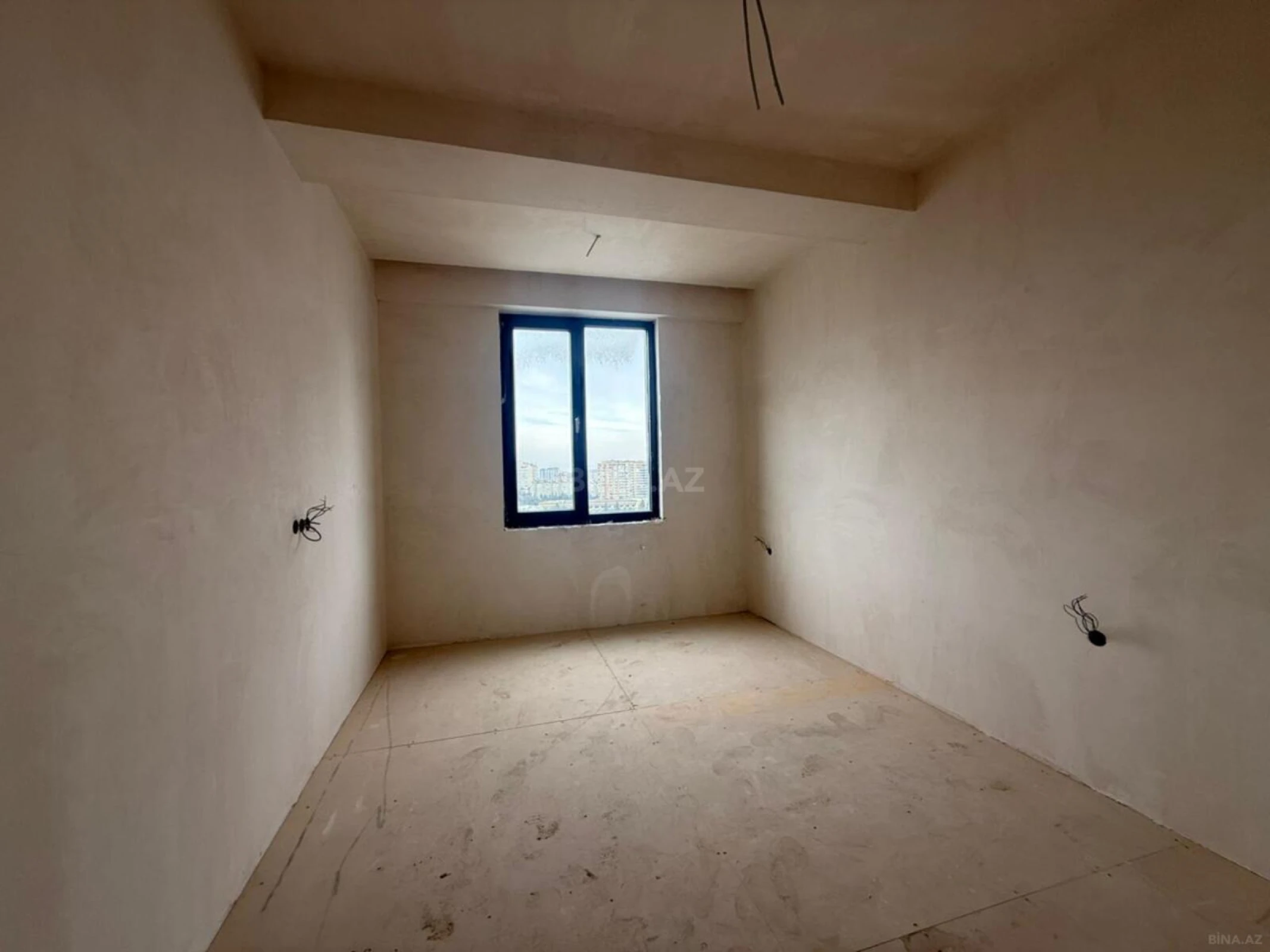 Satılır 3 otaqlı mənzil 76 m²