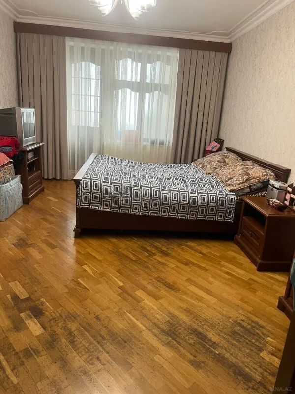 Satılır 3 otaqlı mənzil 86 m²