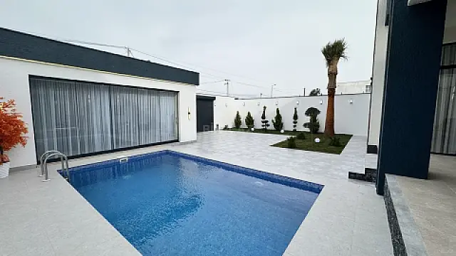 Satılır 4 otaqlı həyət evi 140 m²
