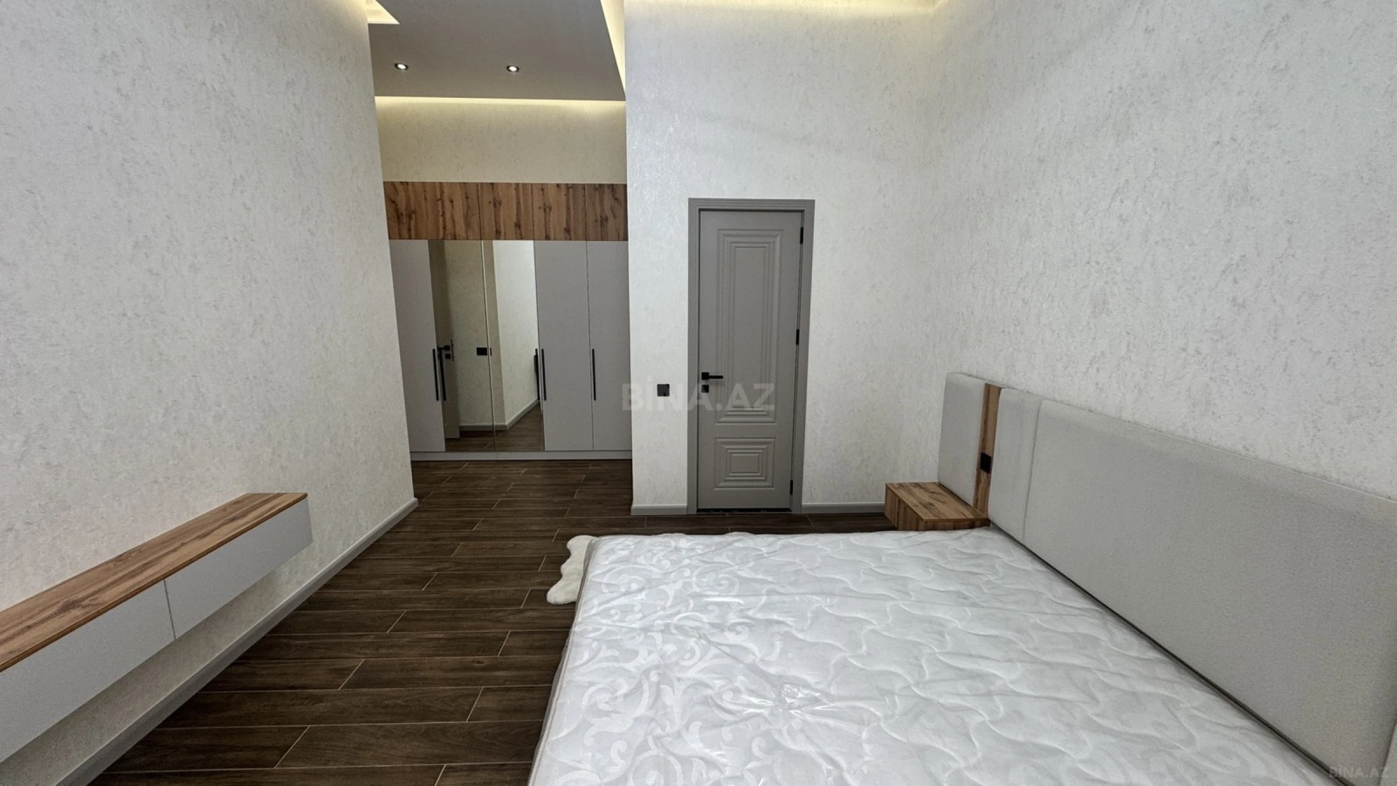 Satılır 4 otaqlı həyət evi 140 m²