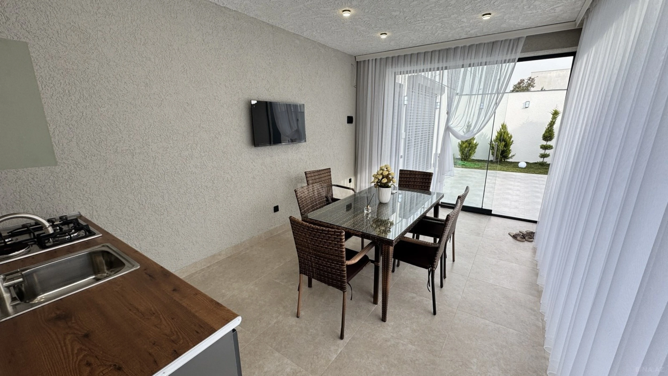 Satılır 4 otaqlı həyət evi 140 m²