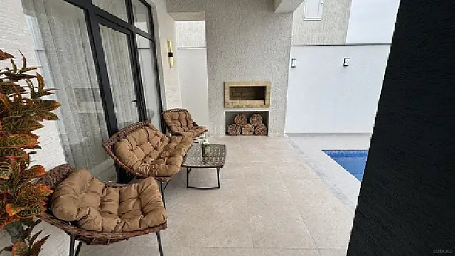 Satılır 4 otaqlı həyət evi 140 m²