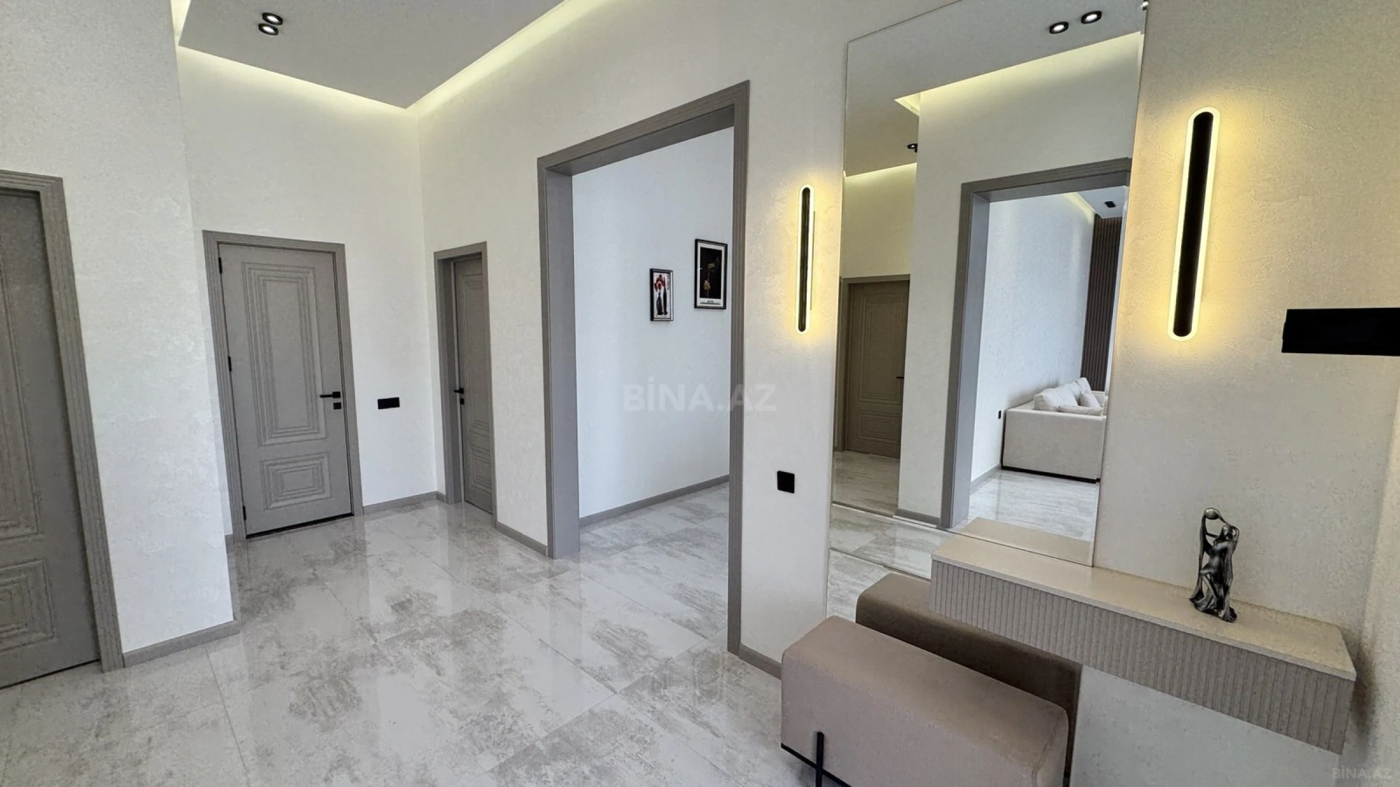 Satılır 4 otaqlı həyət evi 140 m²