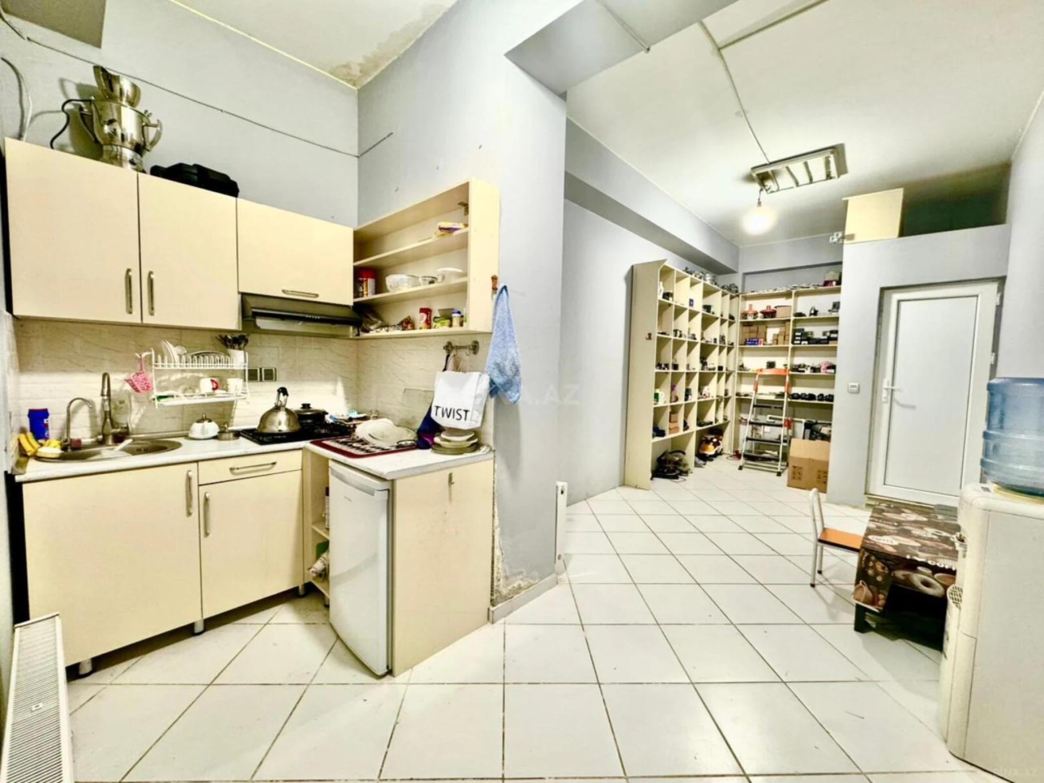 Satılır obyekt 104 m²