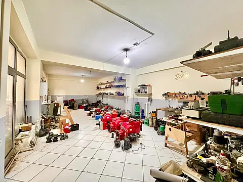 Satılır obyekt 104 m²