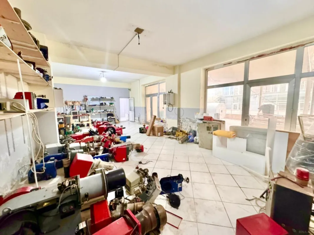 Satılır obyekt 104 m²