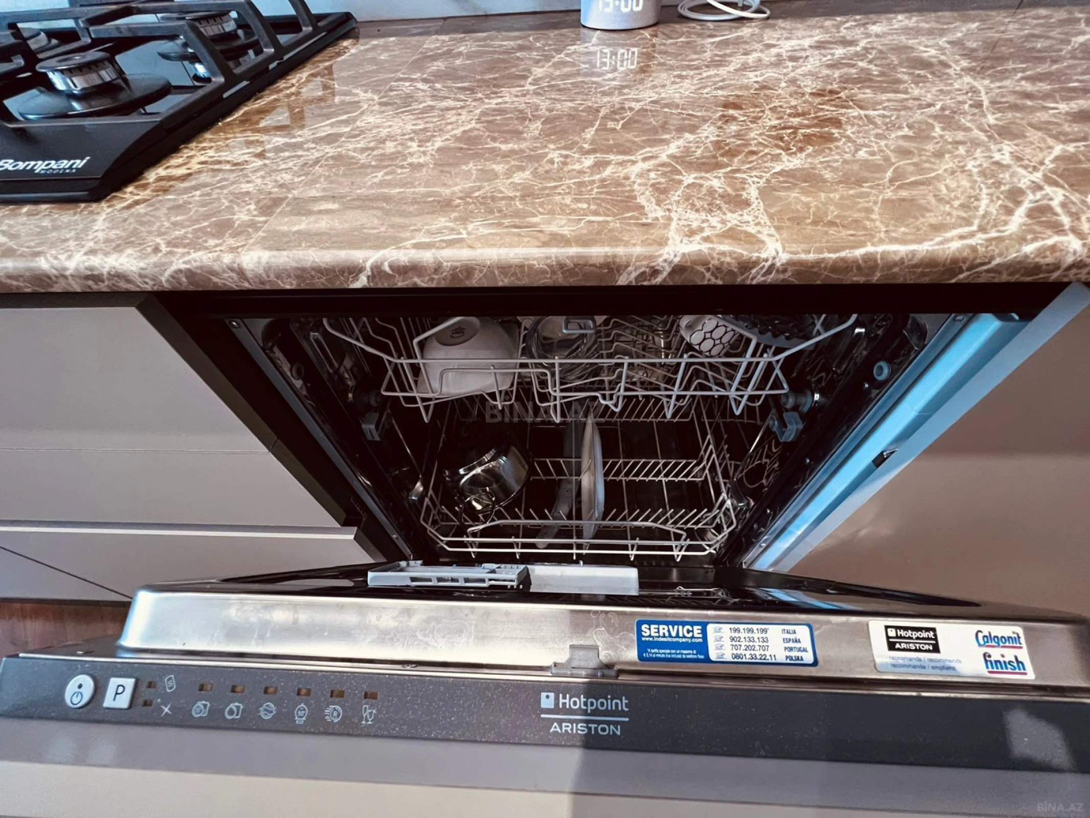 Satılır 3 otaqlı mənzil 160 m²