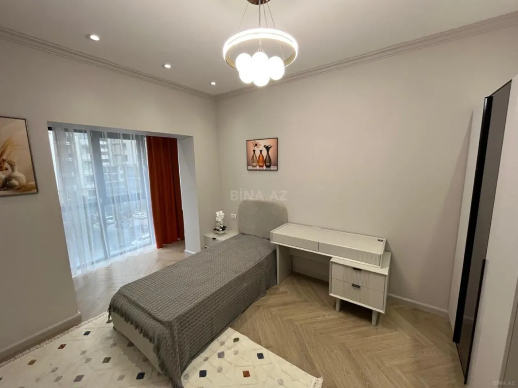 Satılır 3 otaqlı mənzil 91 m²
