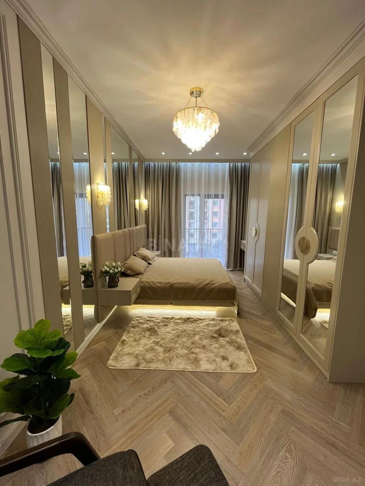 Satılır 3 otaqlı mənzil 91 m²