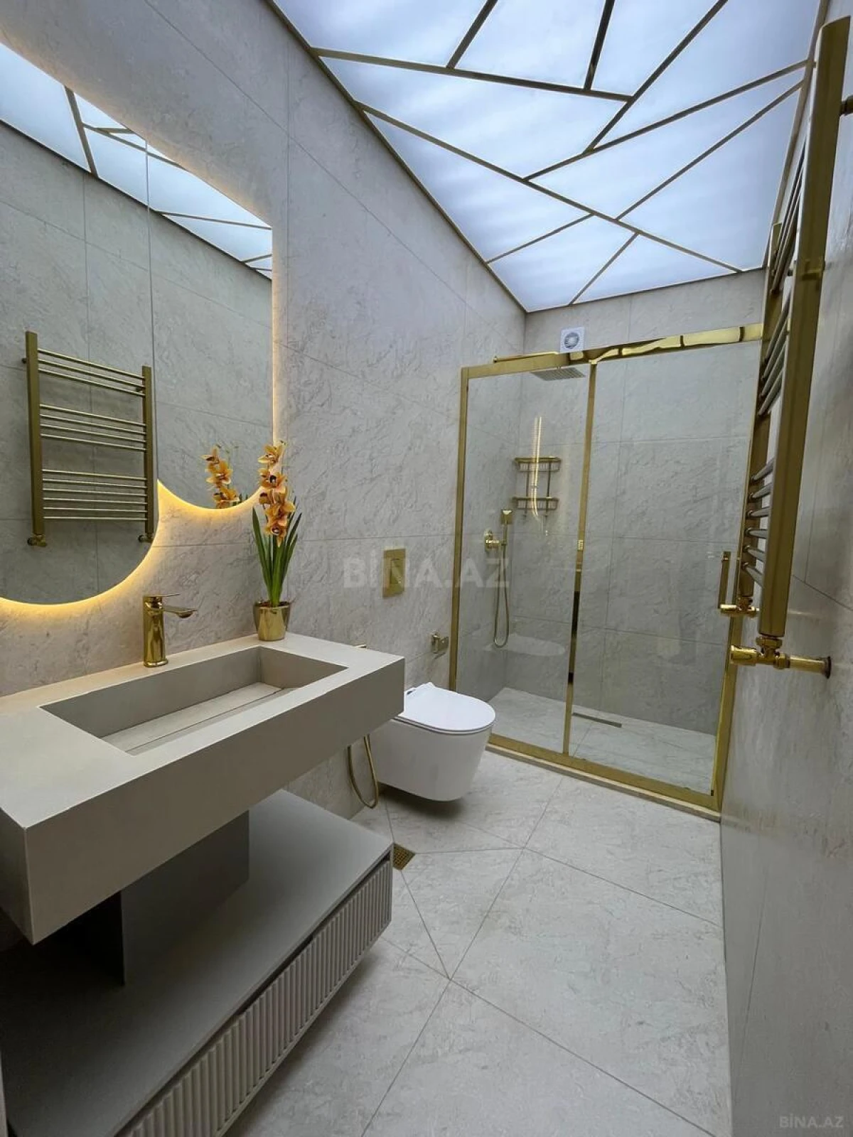 Satılır 3 otaqlı mənzil 91 m²