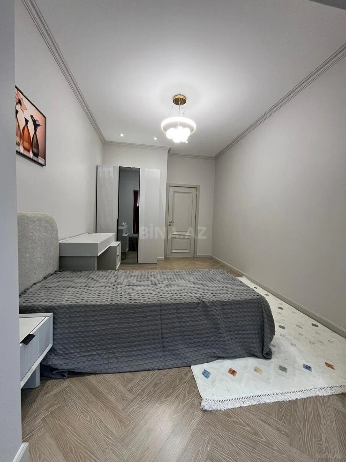 Satılır 3 otaqlı mənzil 91 m²