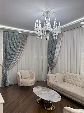 Satılır 3 otaqlı mənzil 148 m²
