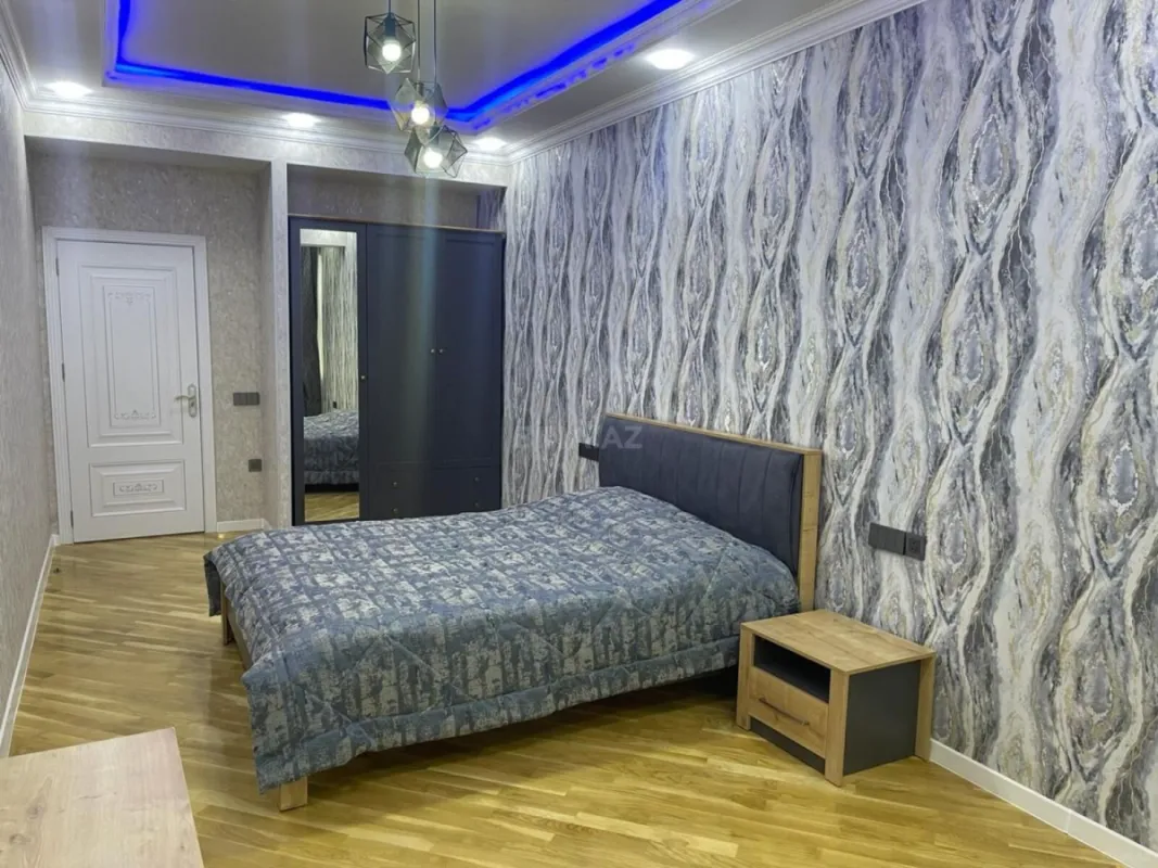 Kirayə verilir 3 otaqlı mənzil 120 m²