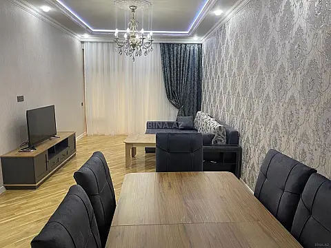 Kirayə verilir 3 otaqlı mənzil 120 m²