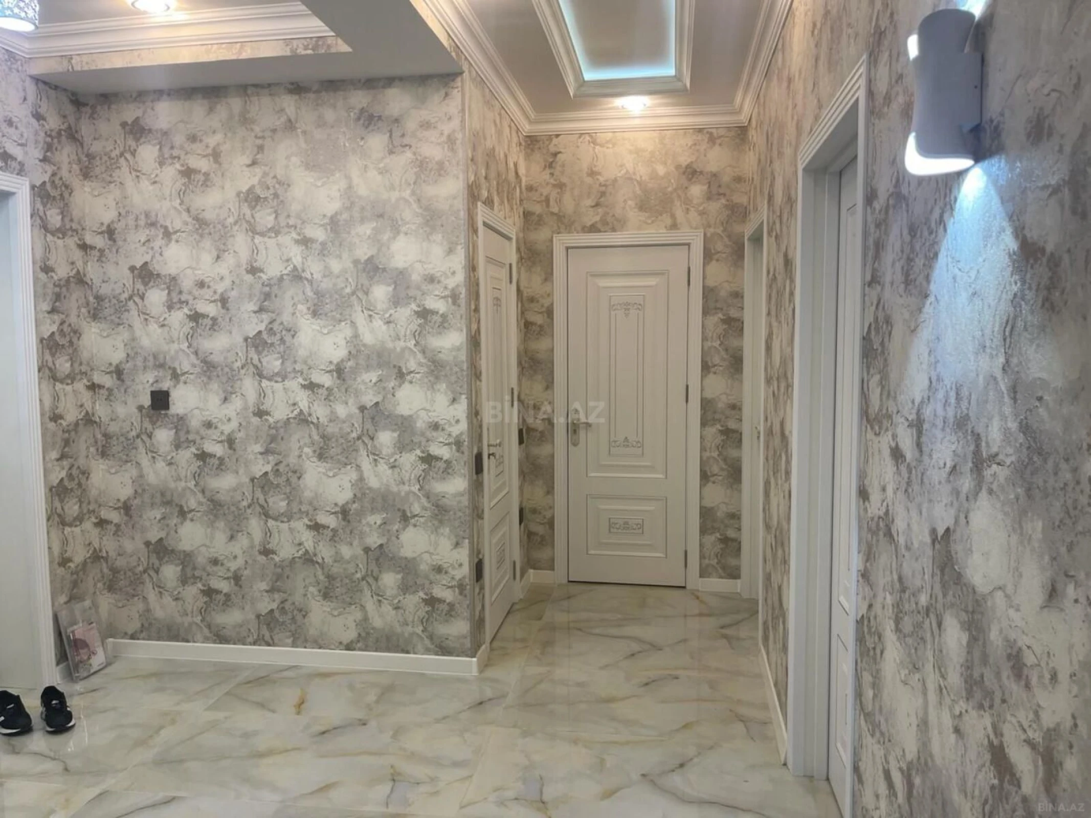 Kirayə verilir 3 otaqlı mənzil 120 m²