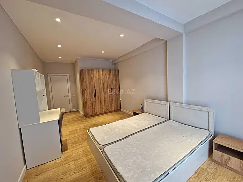 Kirayə verilir 3 otaqlı mənzil 150 m²