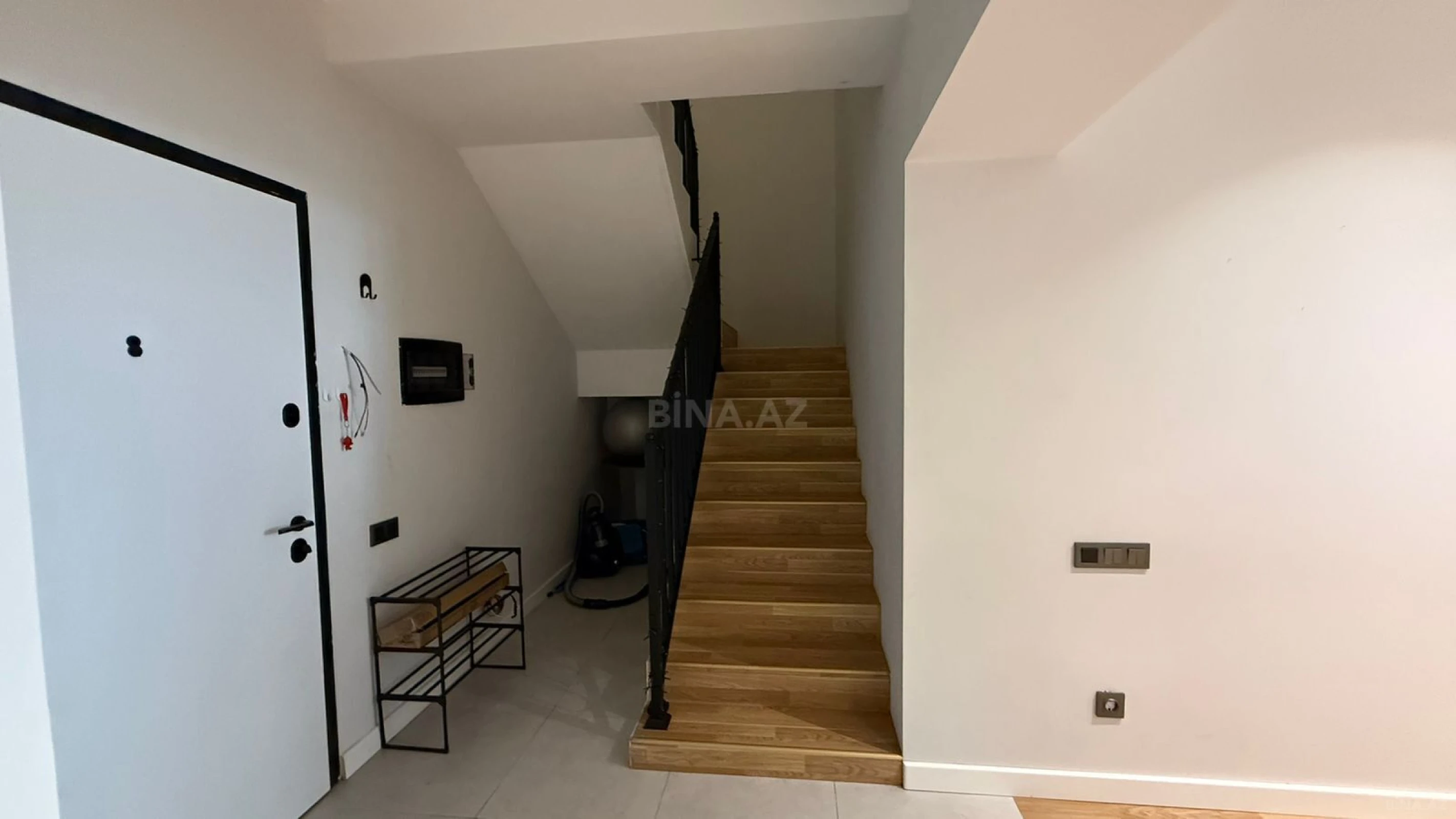 Kirayə verilir 3 otaqlı mənzil 150 m²